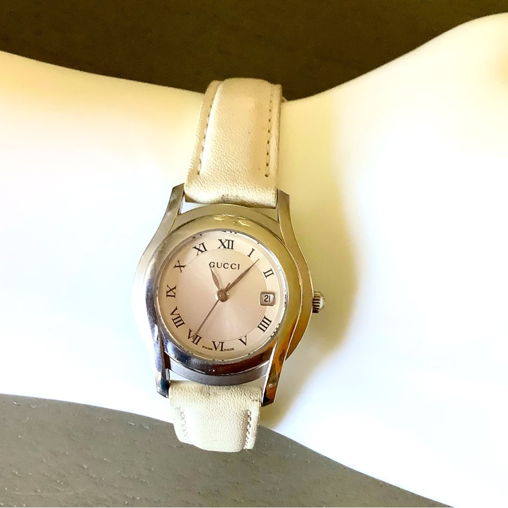 Authentic GUCCI ladies watch 🌷🌷